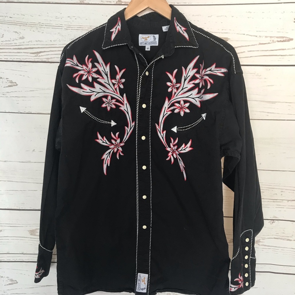 Panhandle Slim men’s button down shirt. (Medium)